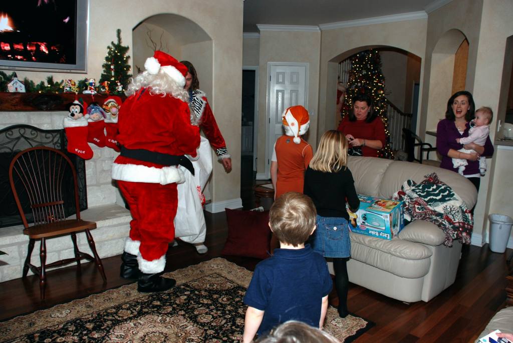 2008/12(Dec)/06(Christmas Eve-Here)/1024x768_2008-12-24-33.JPG
